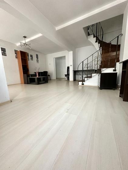 Apartament de vanzare cu 4 camere Ampoi 1 - 2