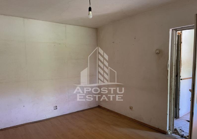 Casa cu etaj Ronat teren 750 mp - 1