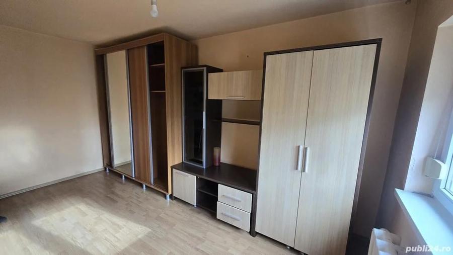 De vanzare Apartament 2 camere decomandat - 3