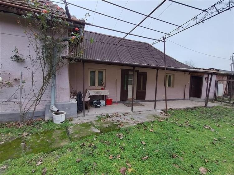 RECO Casa de vanzare in Voievozi - 2