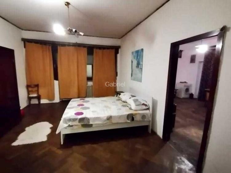 Apartament 3 camere, 100mp. decomandat, metrou, Universitate Apartament 3 camere, 100mp. decomandat, metrou, Universitate