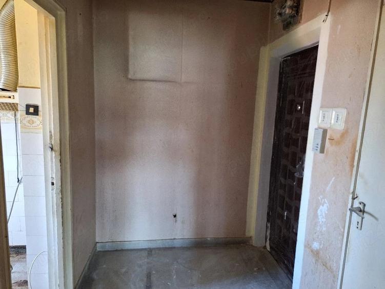 Apartament cu 2 camere decomandat în Gojdu