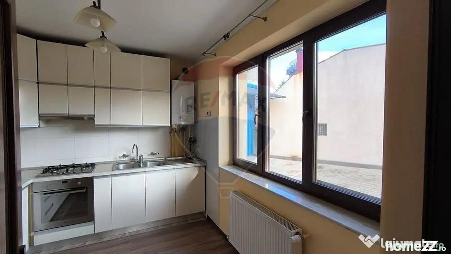 Casă cu 3 camere cu Teren 600 Mp în Mărăști