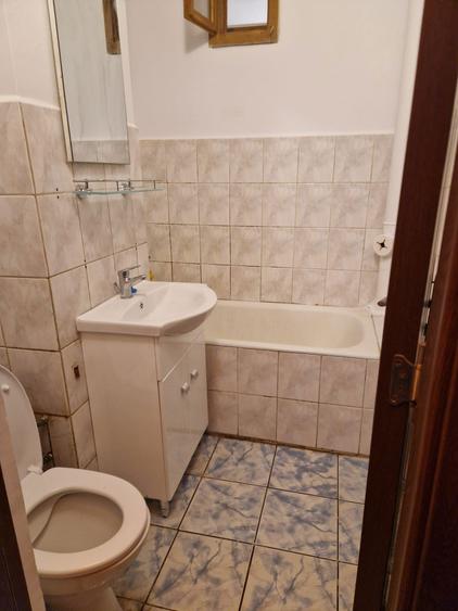 Inchiriez garsoniera - 4