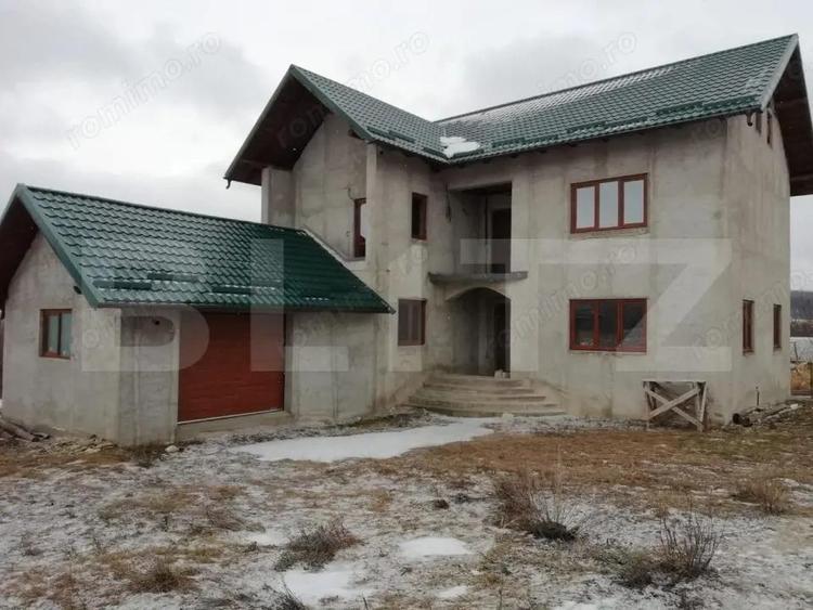 Casa Liteni, Dolhasca, 2500mp teren, 180mp utili, 5 camere. - 1
