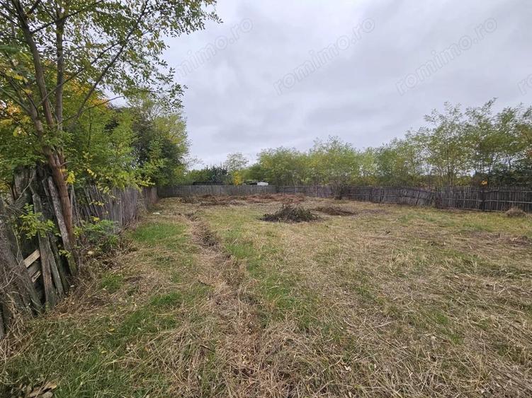 Teren intravilan Bradu, 600 mp - 4