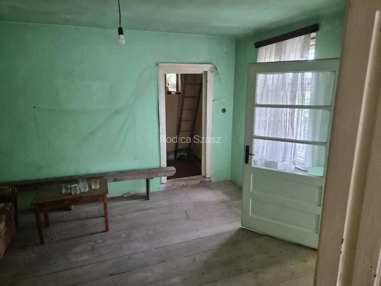 Casă cu 3 camere cu Teren 250 Mp în Central
