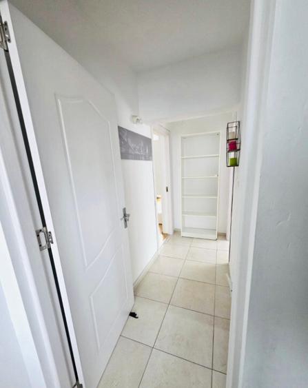 Inchiriere apartament 3 camere - 1