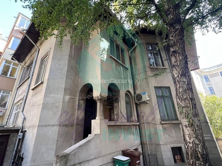 Apartament in vila boiereasca la 5 minute de Parcul Cismigiu