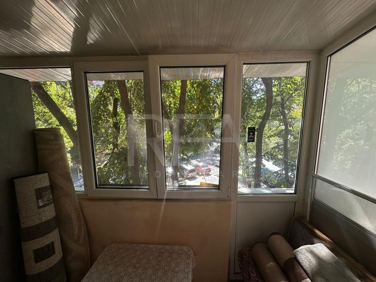 Apartament 3 Camere , Decomandat , Podul Giurgiului - 11