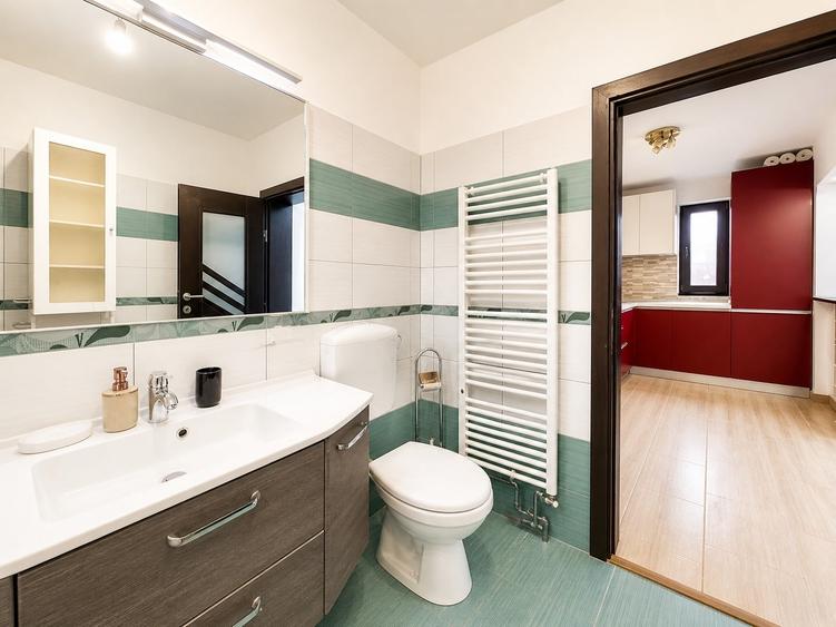 Casa cu 2 camere si curte - 6