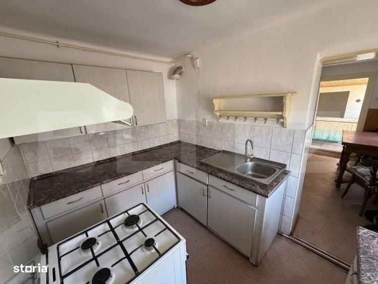 Casă cu 4 camere în Vinerea