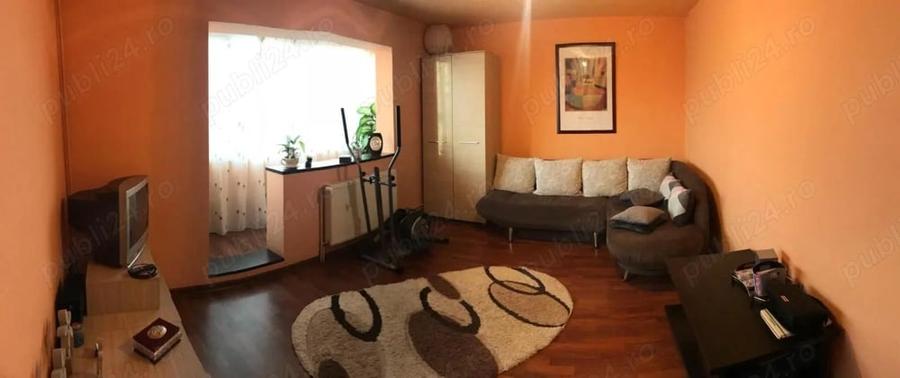 Apartament cu 3 camere decomandat în Cetății