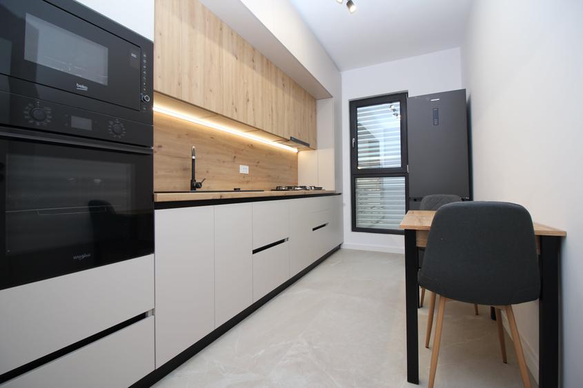 Apartament cu 2 camere decomandat în Drumul Taberei