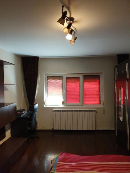 Apartament cu 2 camere decomandat în Sârbi