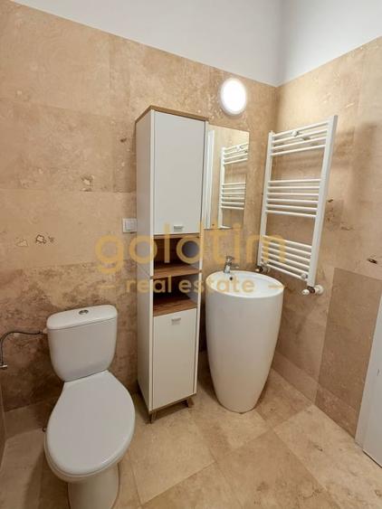 Casă individuală cu 4 camere cu Canalizare în Pipera