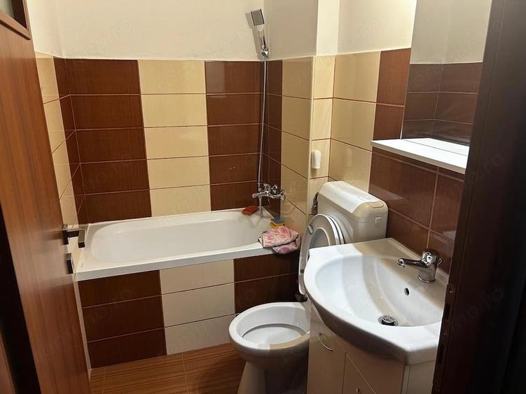 Garsonieră decomandată în Central