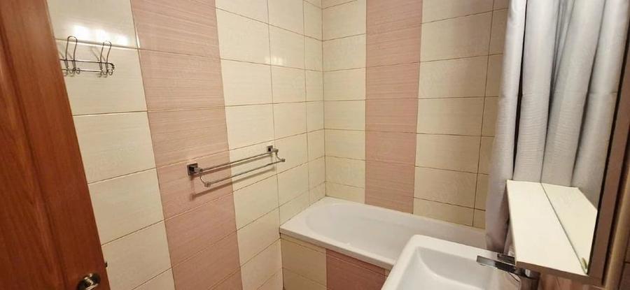 Apartament cu 2 camere decomandat în Km 5