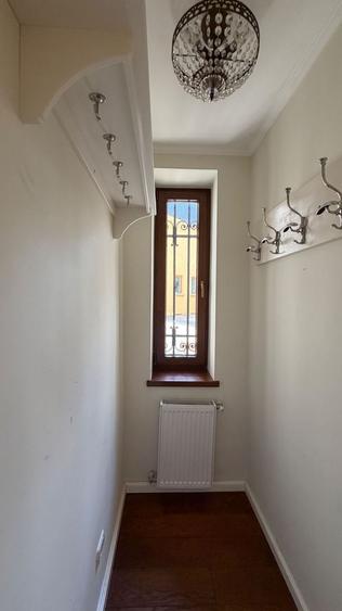 Casă individuală cu 12 camere cu Teren 400 Mp în Kiseleff