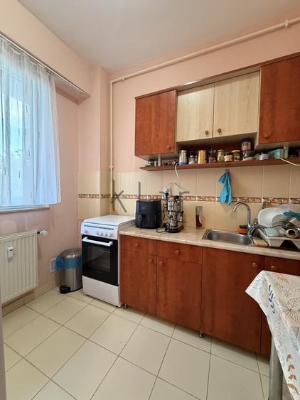 Garsonieră decomandată în Central