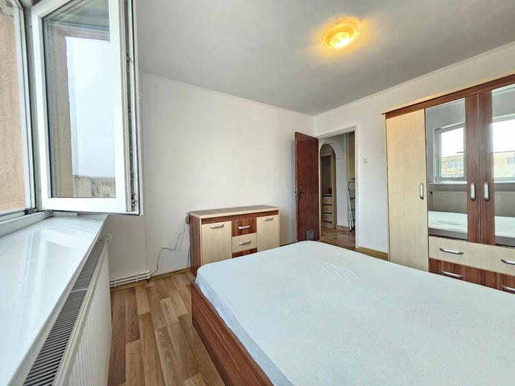Apartament cu 3 camere decomandat în Nord