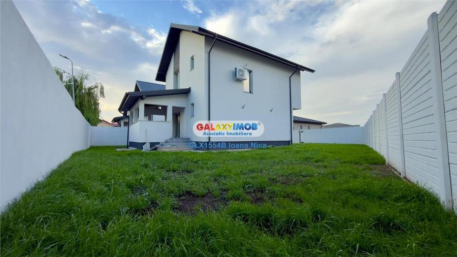 Casă cu 4 camere cu Teren 400 Mp în Central