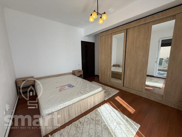 Apartament cu 2 camere semidecomandat, mobilat în Bună Ziua