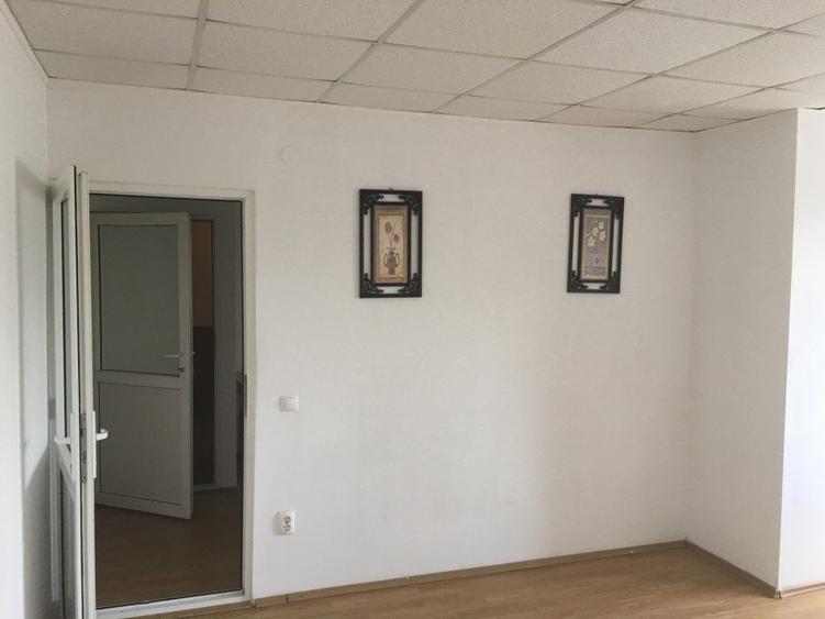 Birou, de 300 mp, în Orașul de Jos
