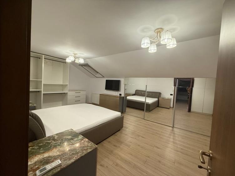 Casă individuală cu 3 camere cu Canalizare în Roșu