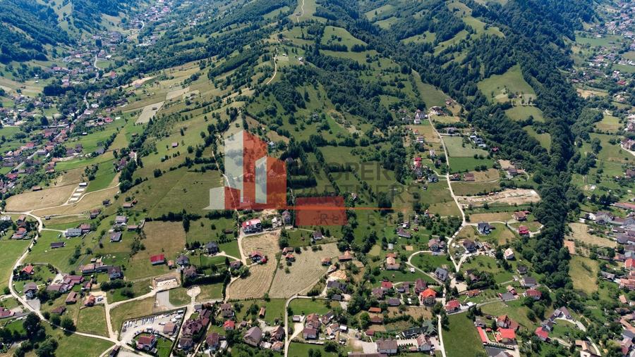 Teren Construcții intravilan de 2772 mp, în Bran