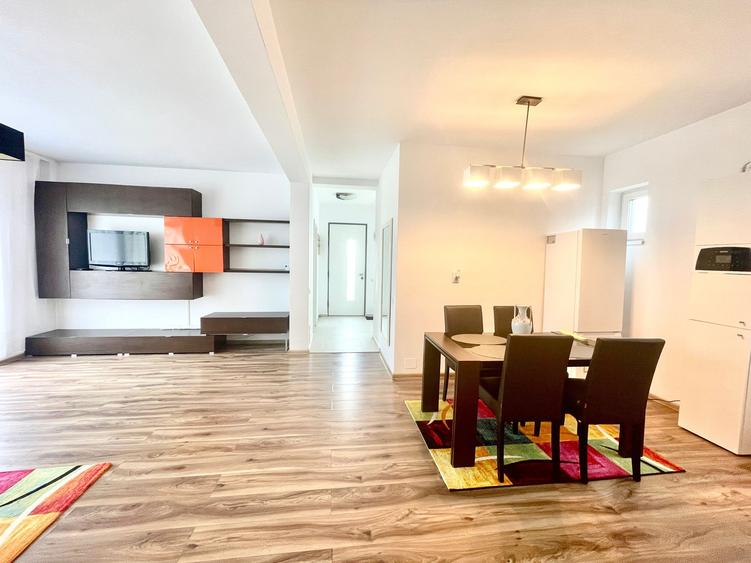Duplex cu 5 camere cu Canalizare în Iris
