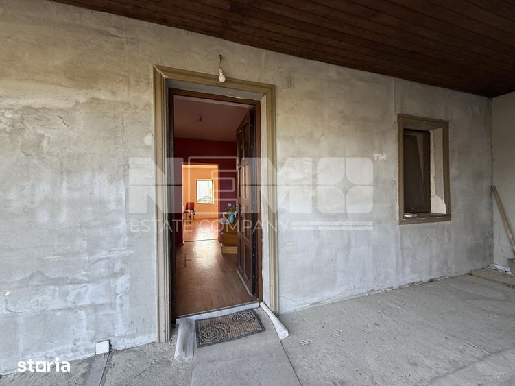 Casă cu 4 camere cu Teren 898 Mp în Mitocu Dragomirnei