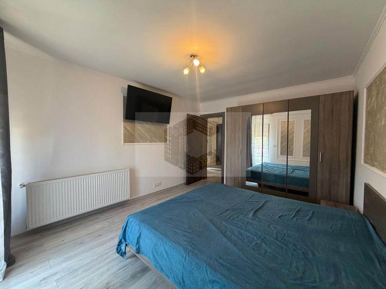 Duplex cu 5 camere cu Canalizare în Dumbrăvița