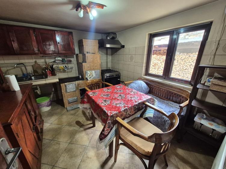 Vila 4 camere + teren 818 mp central Provita de Sus (lângă școală) - 13