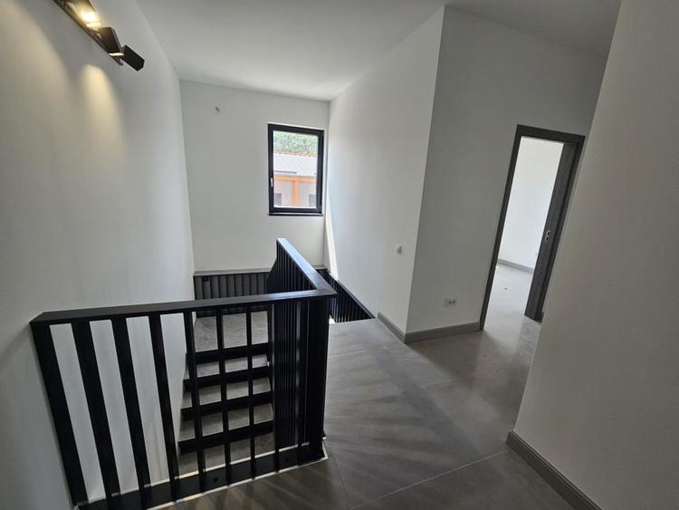 Hala noua de inchiriat str. Trei Fantani - 6