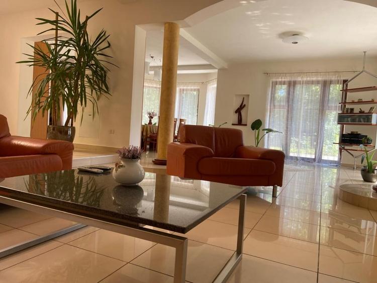 Proprietate inedita cu teren de 4400, si deschidere cu ponton pe Bega - 4