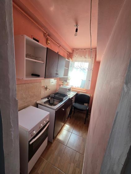 Vand apartament 2 camere Dacia - 6