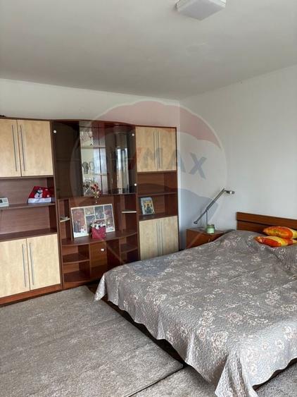 Apartament cu 1 camera in zona Polivalenta - 1