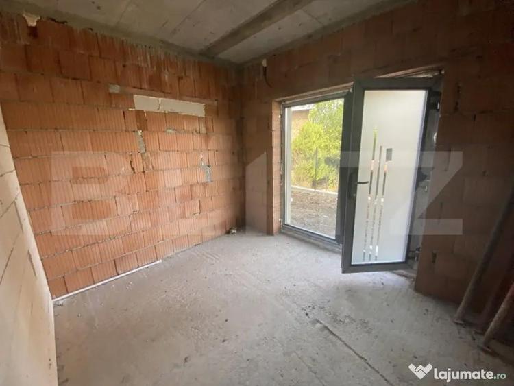 Apartament cu 3 camere, 40 mp, decomandat, zona Porolissum - 1