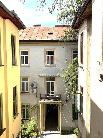 Apartament generos cu 2 camere  I str Carol Davila - Cotroceni - 13