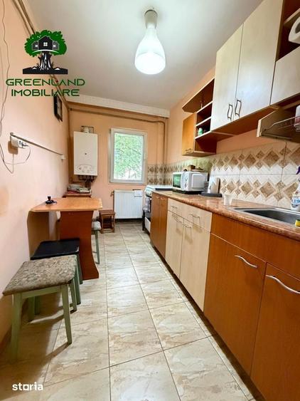 Apartament 2 camere, DECOMANDAT, etaj 2, bloc 1986, Nicolina - 1