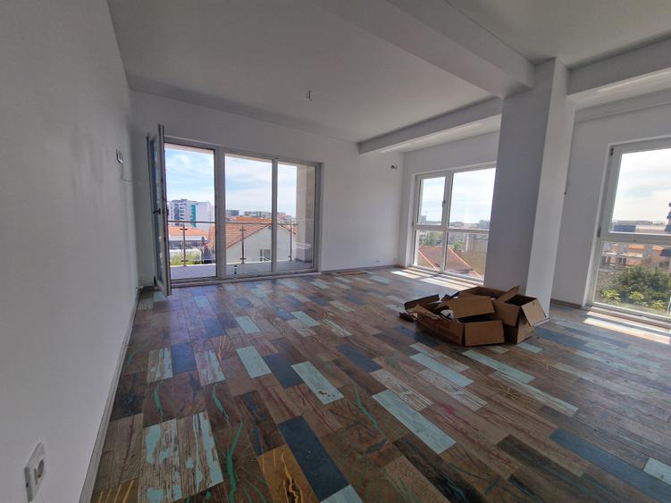 Mamaia Nord(Market Lidl)- Garsoniera 44mp, finisata - 63500euro cu tva inclus - 10