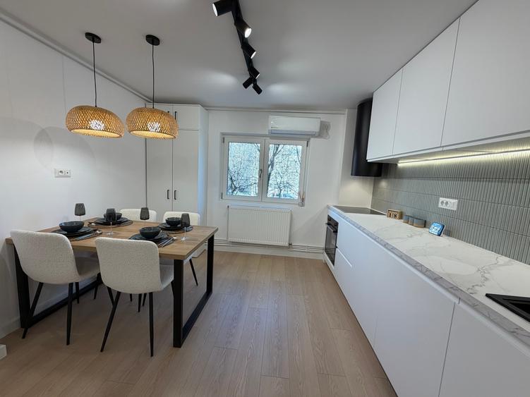 Apartament renovat complet,totul nou,centrala proprie,lângă Bd Unirii - 7