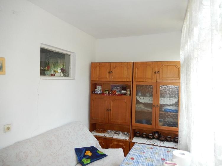 Calugareni-Branistari-casa 4 camere, teren 1965 mp, curent, put, libera,69900 € - 10