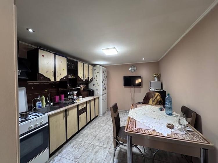 Casa  singur curte-cartier Rahova - 15