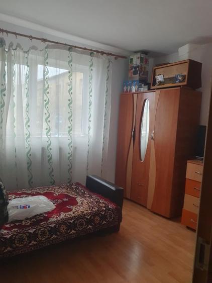 Apartament 2 camere zona Plevna , etaj 3 - 2