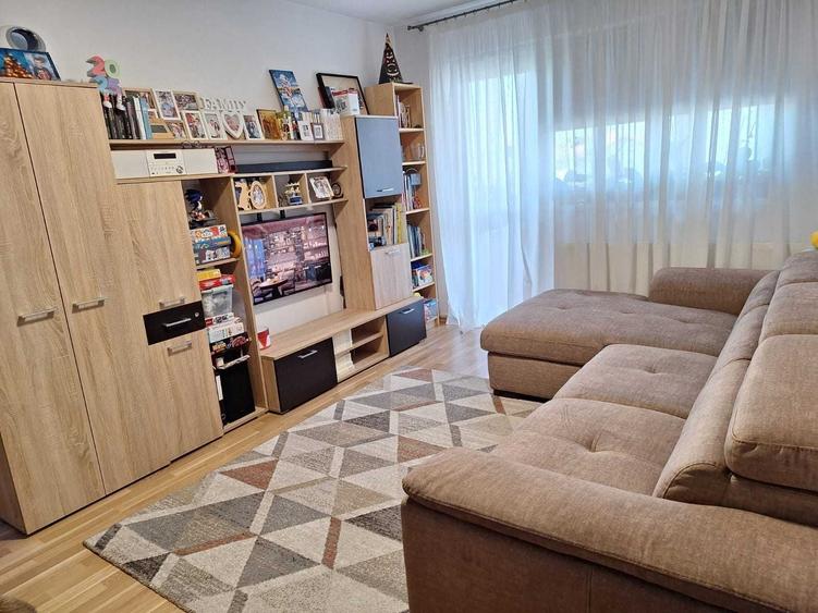 Apartament cu 2 camere semidecomandat în Chiajna