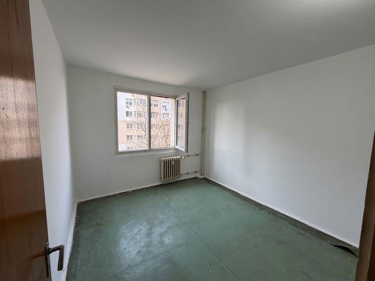 (REZERVAT) 3 camere decomandat Titan/Ozana - 4