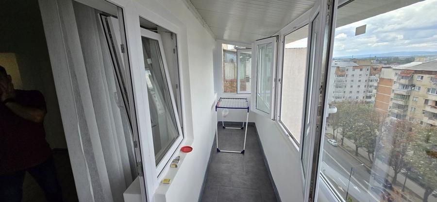 Apartament 3 camere de vanzare  Focsani, la cheie,  ultracentral,  52000 euro - 23