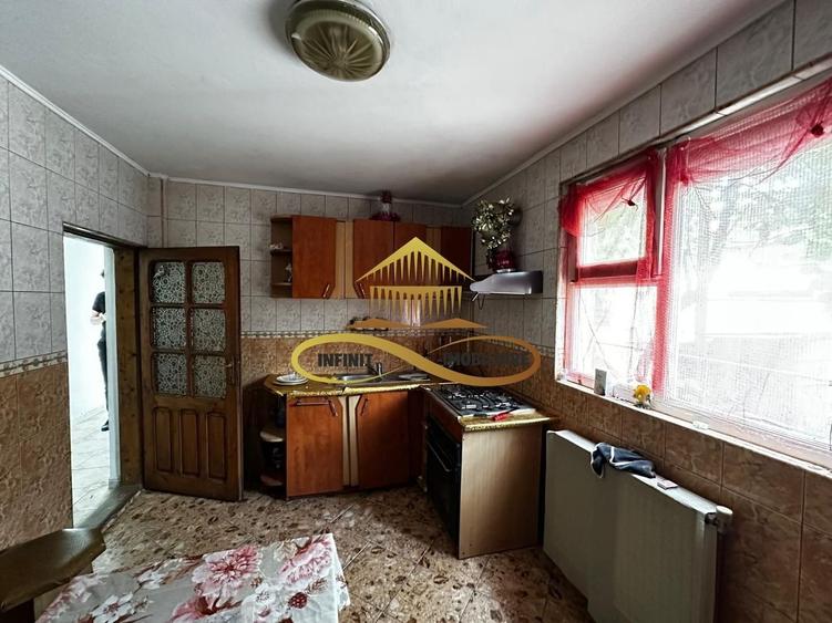 Casă individuală P+M în cartierul CFR Bacău 500 mp teren - 19